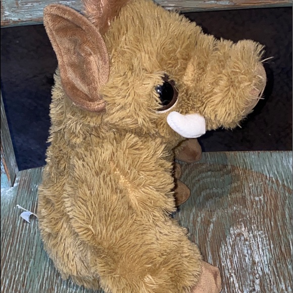 DanDee Warthog Plush 2018 XOXO Tattoo Tan Stuffed Animal Boar Valentine Wild Pig - Picture 5 of 5